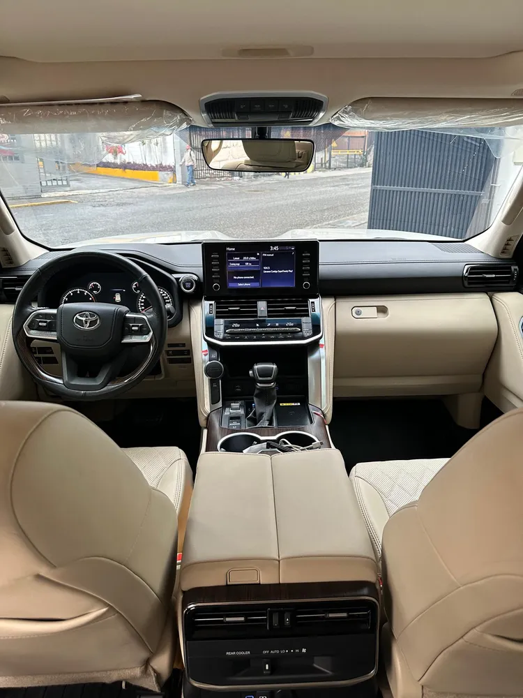 Toyota Land Cruiser 300 VX.R 2023 Blanco Caracas