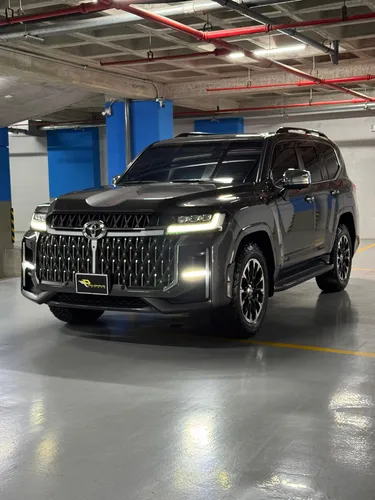 Toyota 2024 Plateado Caracas