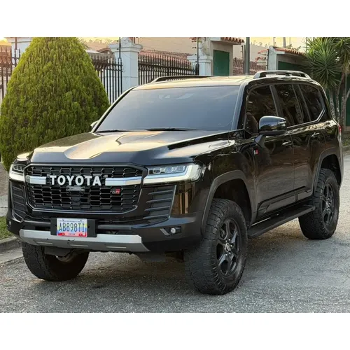 Toyota Land Cruiser 300 2024 Negro Caracas