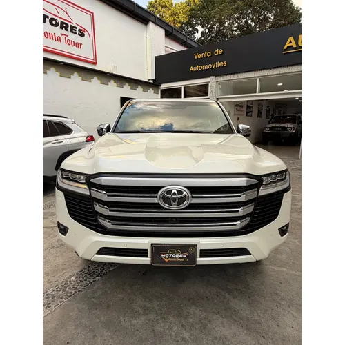Toyota Land Cruiser 300 2024 Blanco