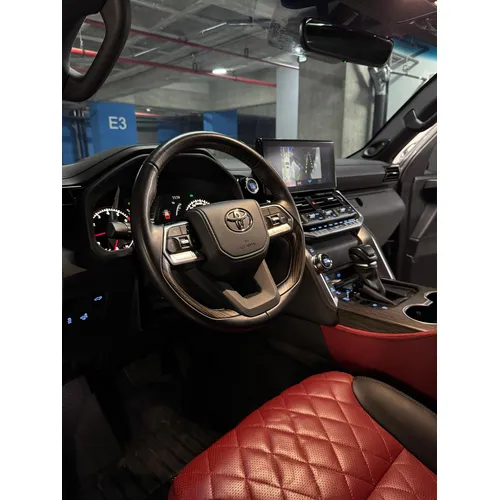 Toyota Land Cruiser 300 2024 Plateado Caracas