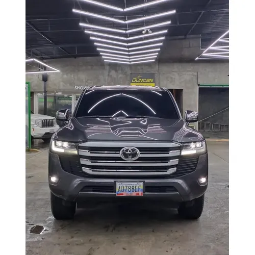 Toyota Land Cruiser 300 2024 Gris Caracas