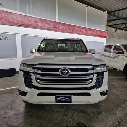 Toyota Land Cruiser 300 2025 Blanco Caracas