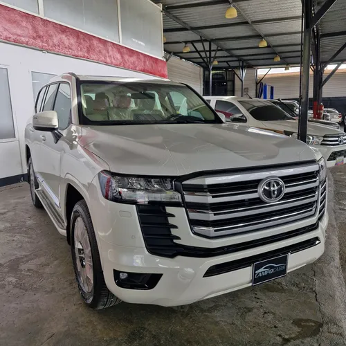 Toyota Land Cruiser 300 GX.R 2025 Blanco Caracas