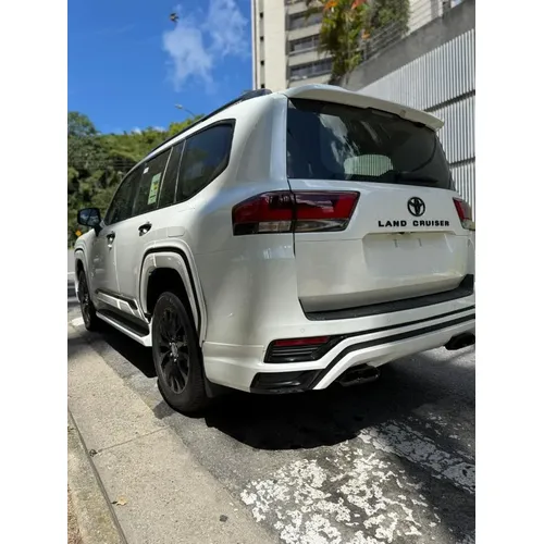 Toyota Land Cruiser 300 2025 Blanco Caracas