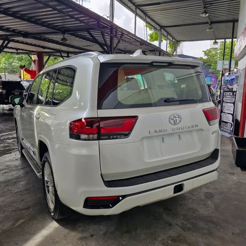 Toyota Land Cruiser 300 2025 Blanco Caracas