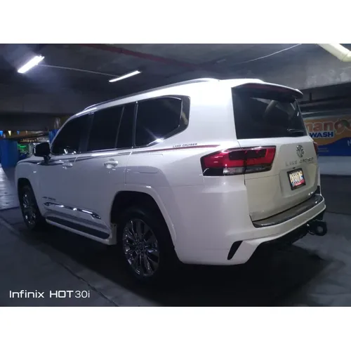 Toyota Land Cruiser 300 GX.R 2025 Blanco Caracas