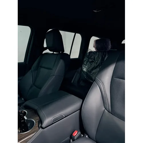 Toyota Land Cruiser 300 VX 2024 Negro Girardot
