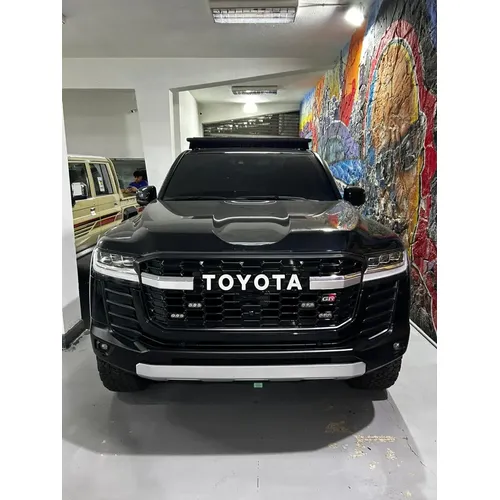 Toyota Land Cruiser 300 GR Sport 2023 Negro Caracas