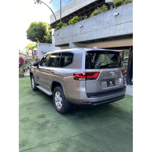 Toyota Land Cruiser 300 GX.R 2025 Dorado Caracas