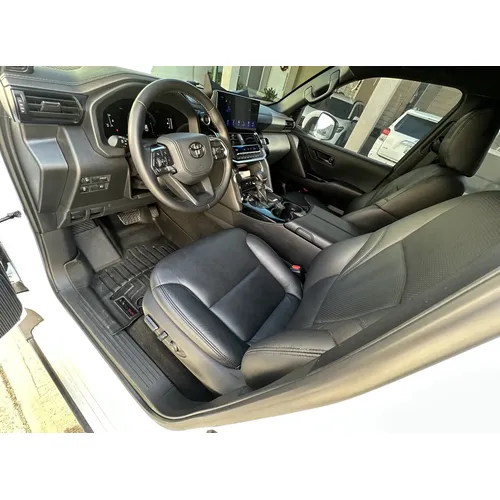 Toyota Land Cruiser 300 GX.R 2025 Blanco Caracas