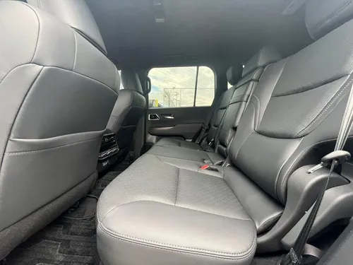 Toyota Land Cruiser 300 2024 Gris Valencia
