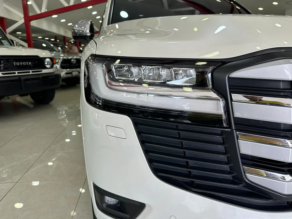 Toyota Land Cruiser 300 VX 2024 Blanco Caracas