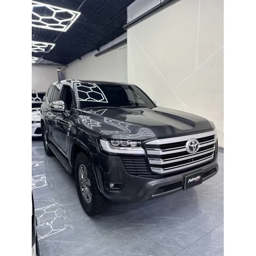Toyota Land Cruiser 300 Vx 2024 Gris Caracas