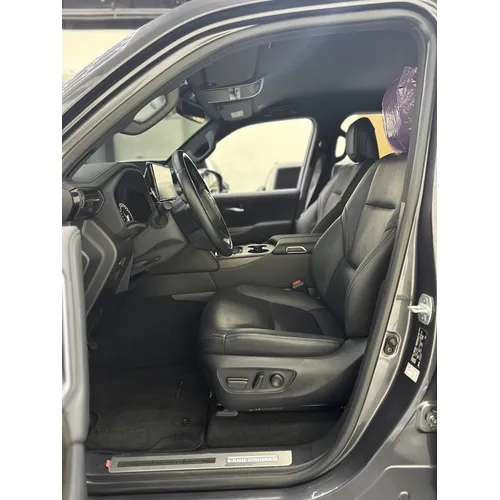 Toyota Land Cruiser 300 Vx 2024 Gris Caracas