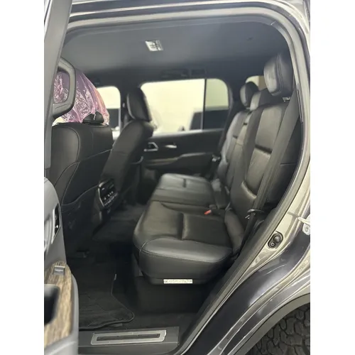 Toyota Land Cruiser 300 VX 2024 Gris Caracas