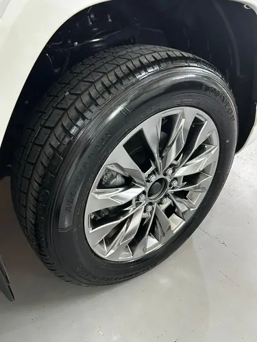 Toyota Land Cruiser 300 VX 2025 Blanco Caracas