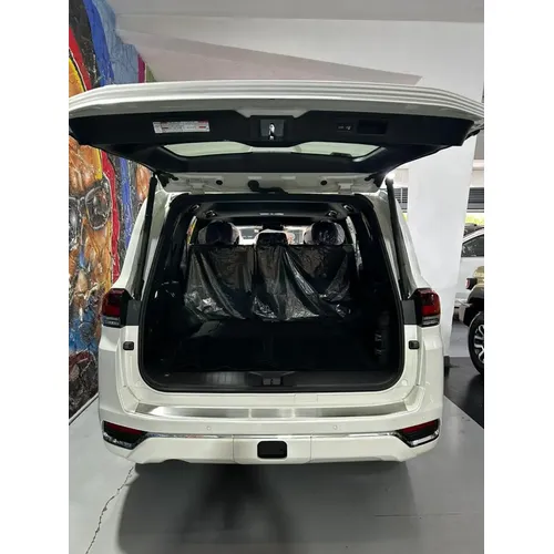Toyota Land Cruiser 300 VX 2025 Blanco Caracas