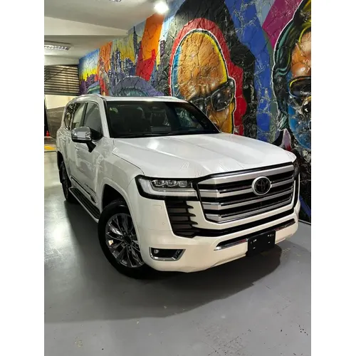 Toyota Land Cruiser 300 VX 2025 Blanco Caracas