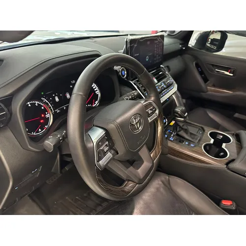 Toyota Land Cruiser 300 VX 2024 Blanco Caracas
