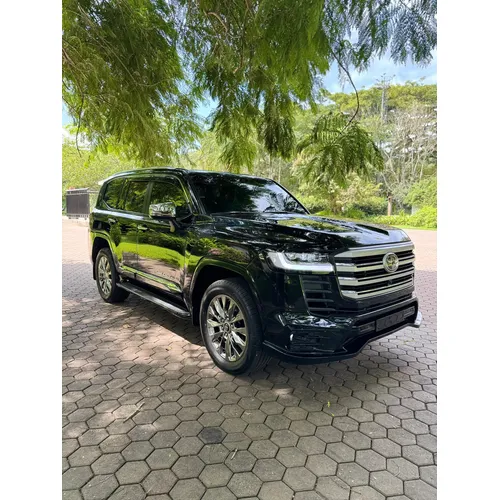 Toyota Land Cruiser 300 VX.R 2024 Negro Valencia