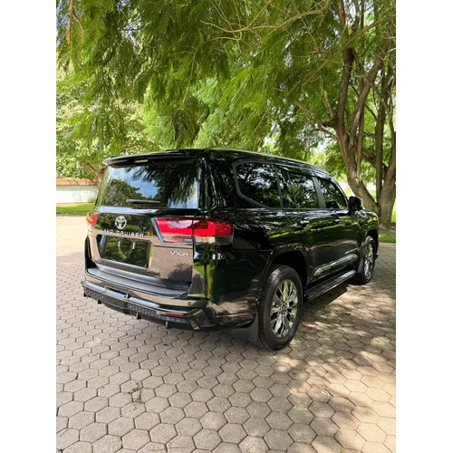 Toyota Land Cruiser 300 VX.R 2024 Negro Valencia