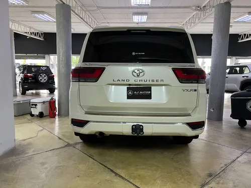 Toyota Land Cruiser 300 VX.R 2024 Blanco Valencia