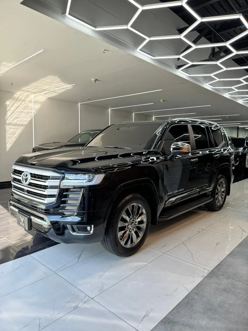 Toyota Land Cruiser 300 VX.R 2025 Negro Caracas