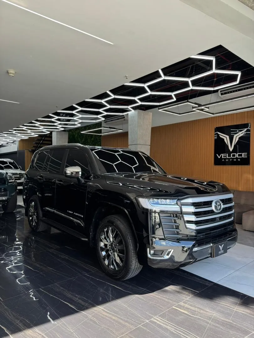 Toyota Land Cruiser 300 VX.R 2025 Negro Caracas