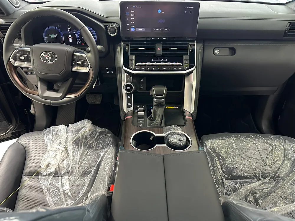 Toyota Land Cruiser 300 VXR 2025 Negro Caracas