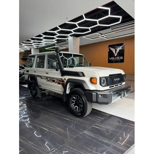 Toyota Land Cruiser 76 2025 Blanco Caracas