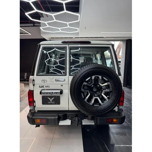 Toyota Land Cruiser 76 2025 Blanco Caracas