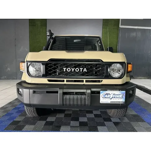 Toyota Land Cruiser 76 Machito LX 2024 Beige Caracas