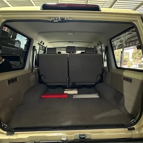 Toyota Land Cruiser 76 Machito LX 2024 Beige Caracas