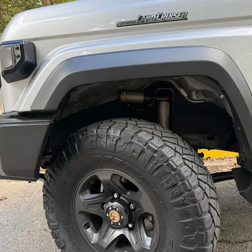 Toyota Land Cruiser 79 2024 Gris Caracas