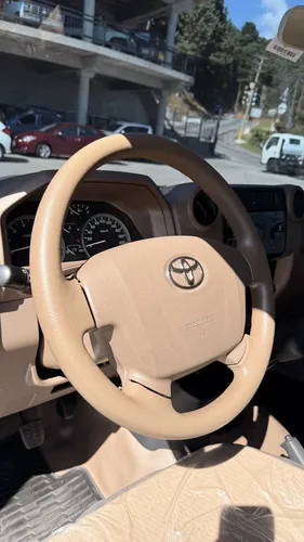 Toyota Land Cruiser 79 2023 Plateado La Colonia Tovar