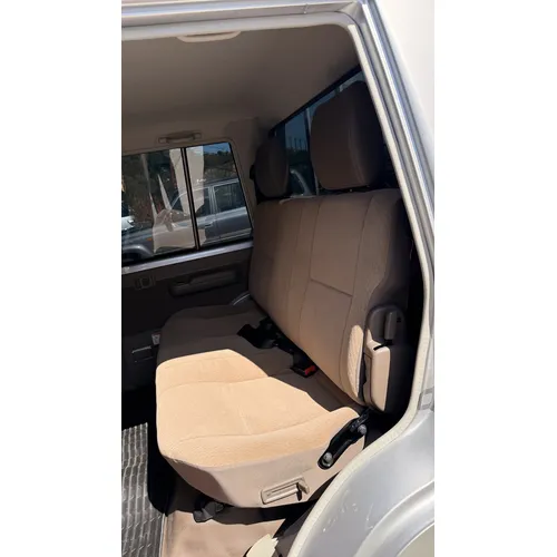 Toyota Land Cruiser 79 2023 Plateado La Colonia Tovar