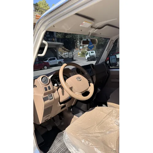 Toyota Land Cruiser 79 2023 Plateado La Colonia Tovar