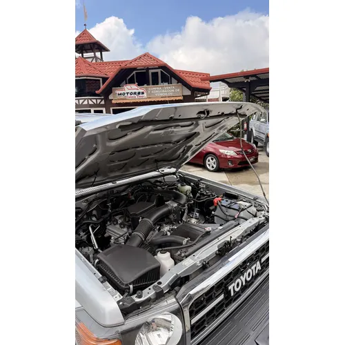 Toyota Land Cruiser 79 2024 Plateado La Colonia Tovar