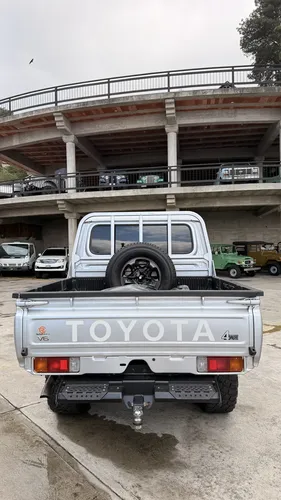 Toyota Land Cruiser 79 2024 Plateado La Colonia Tovar