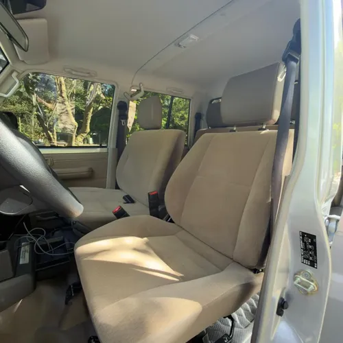 Toyota Land Cruiser 79 2024 Gris Caracas