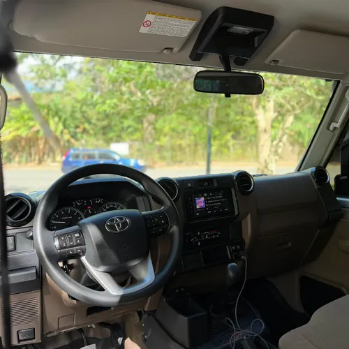 Toyota Land Cruiser 79 2024 Gris Caracas
