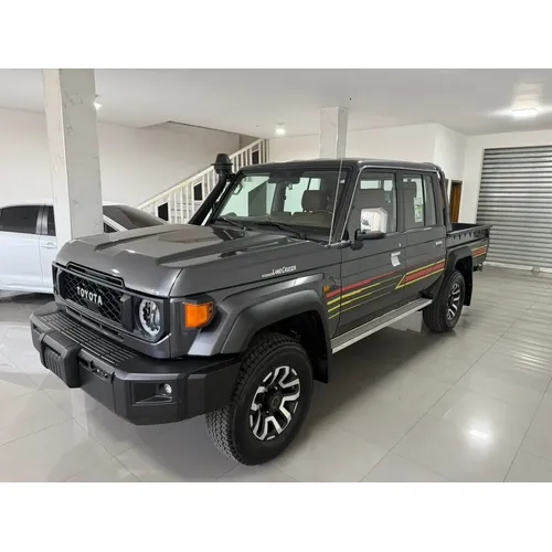 Toyota Land Cruiser 79 2025 Gris Maracaibo