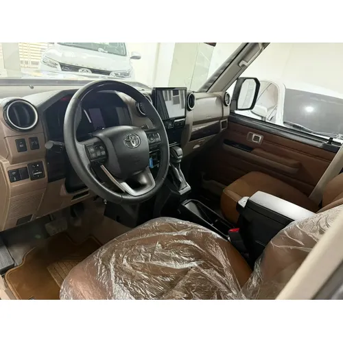 Toyota Land Cruiser 79 2025 Gris Maracaibo