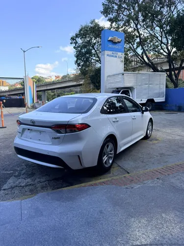 Toyota Levin 2022 Blanco Caracas