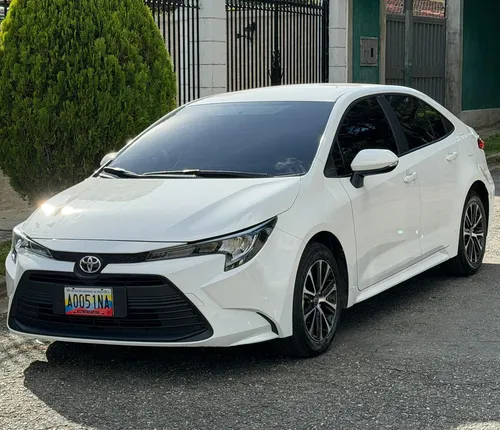 Toyota Levin 2025 Blanco Caracas