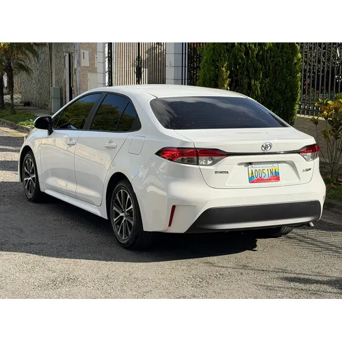 Toyota Levin 2025 Blanco Caracas