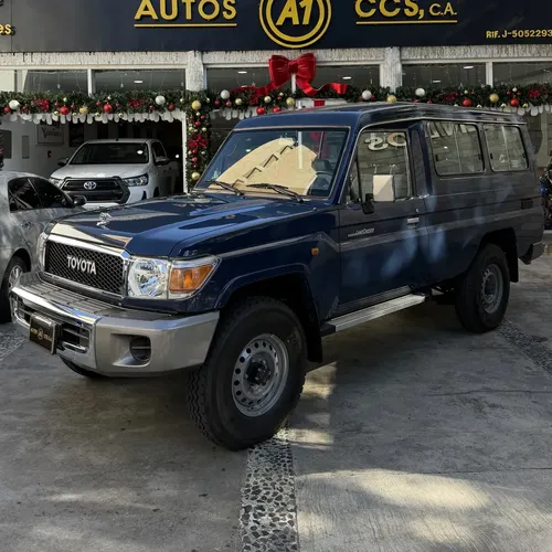 Toyota Lonvang 2022 Azul Caracas