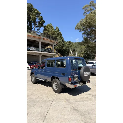 Toyota Long van 2022 Azul