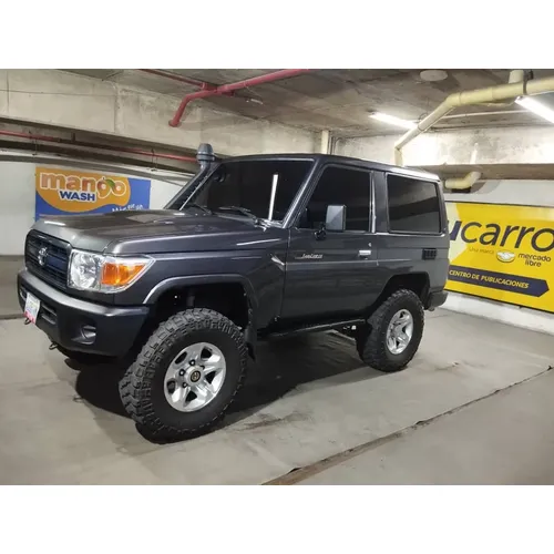 Toyota Land Cruiser Machito 2019 Gris Caracas